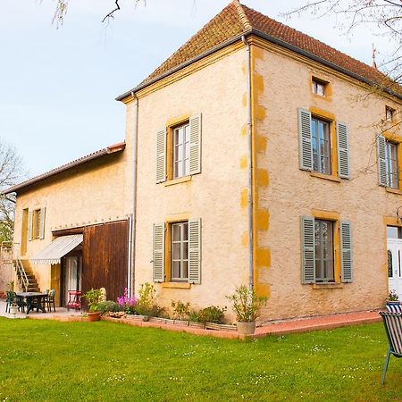 Aux Ronzieres Bed & Breakfast Pouilly-sous-Charlieu Rom bilde